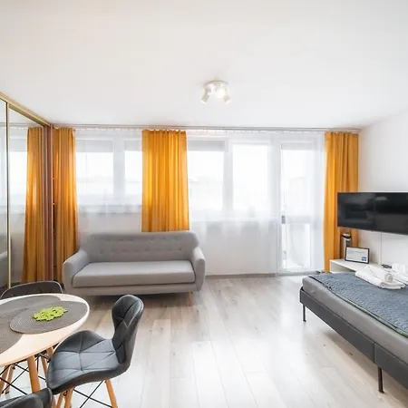 Kawalerka Sloneczna W Centrum Apartment Ostrow Wielkopolski