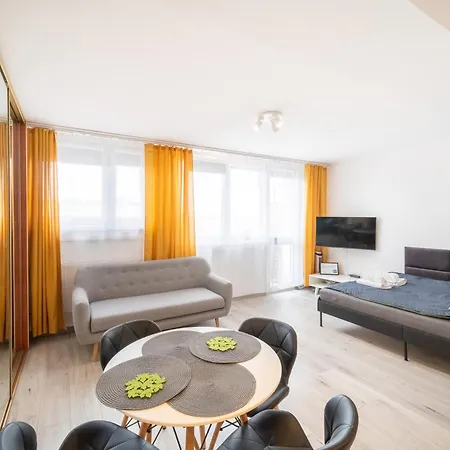 Kawalerka Sloneczna W Centrum