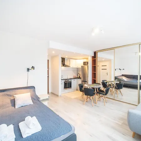 Apartment Kawalerka Sloneczna W Centrum